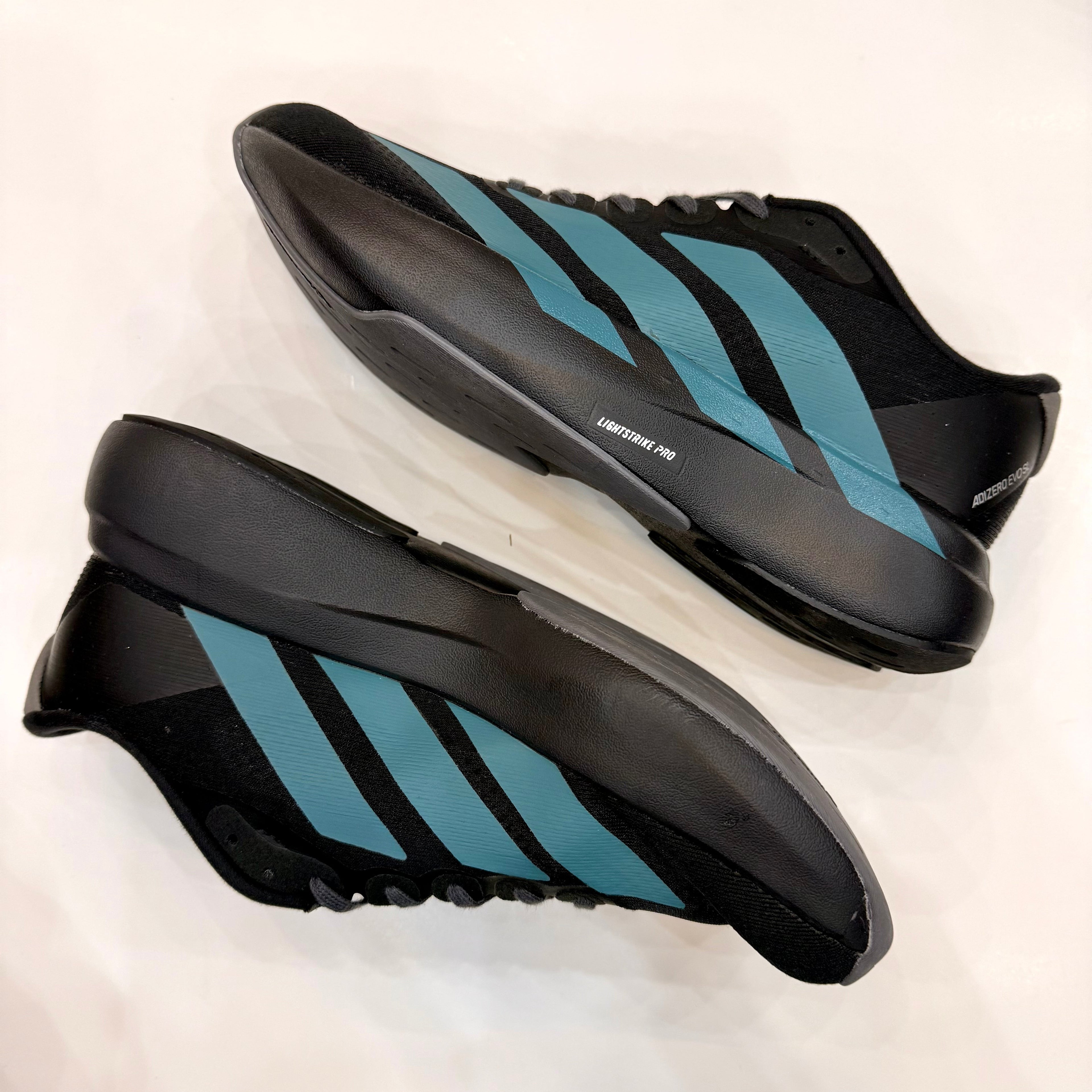 ADIZERO EVO SL