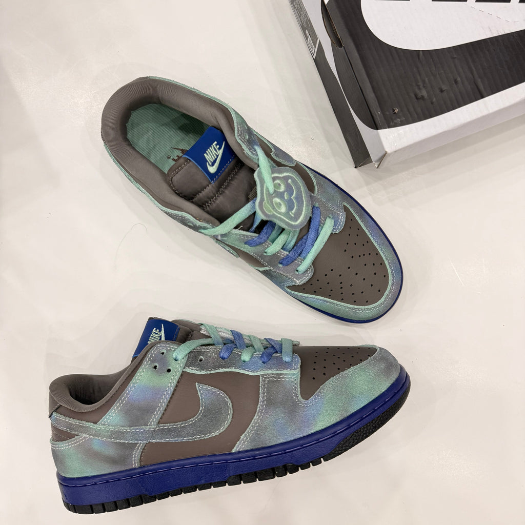 NIKE SB DUNKS