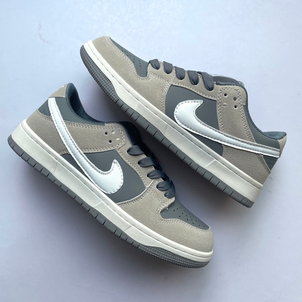 NIKE SB DUNKS