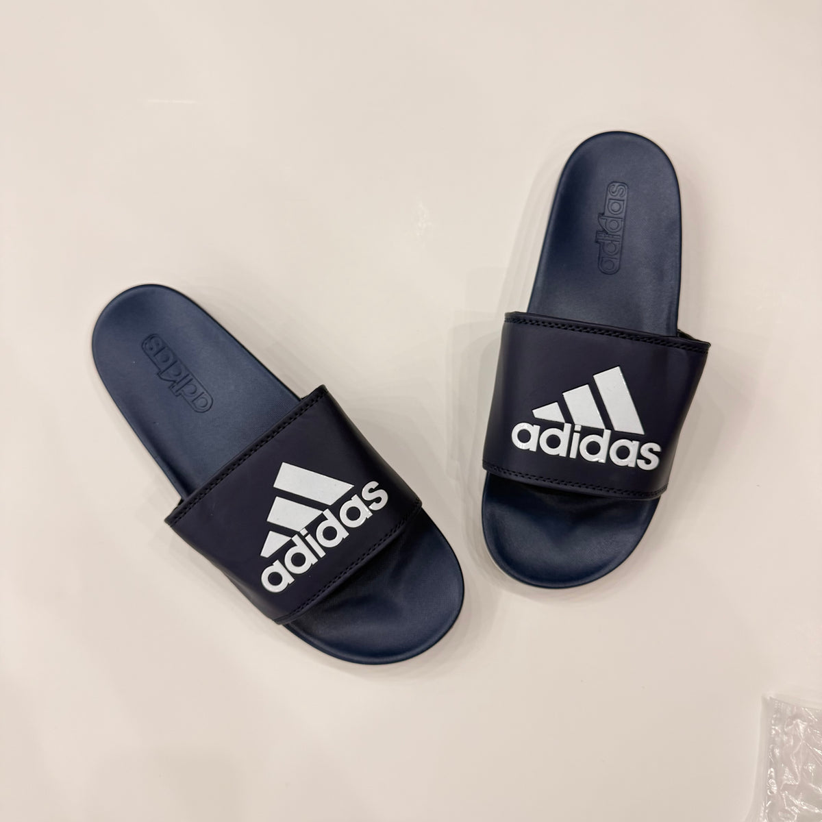 AD SLIDE