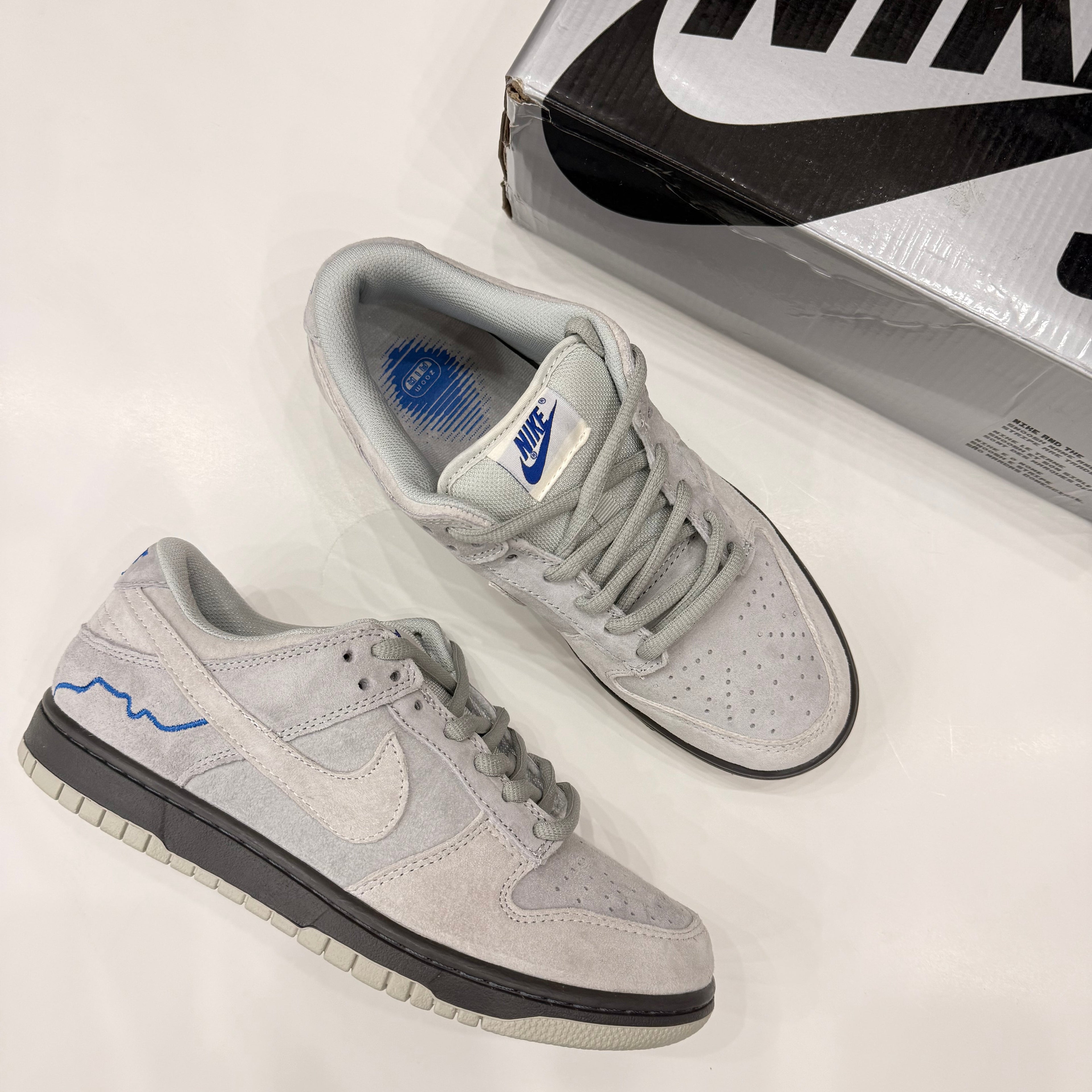 NIKE SB DUNKS