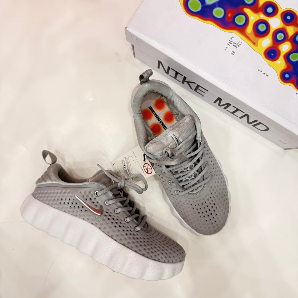 NIKE MIND 002