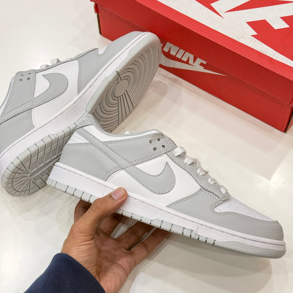 NIKE DUNKS